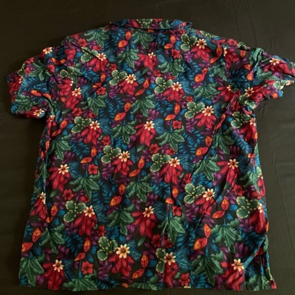 ❗️Colorful Floral Button Down Blouse - Picture 4 of 4